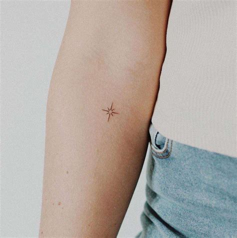 mujer mini tatuajes|140 tatuajes pequeños y bonitos que querrás en tu。